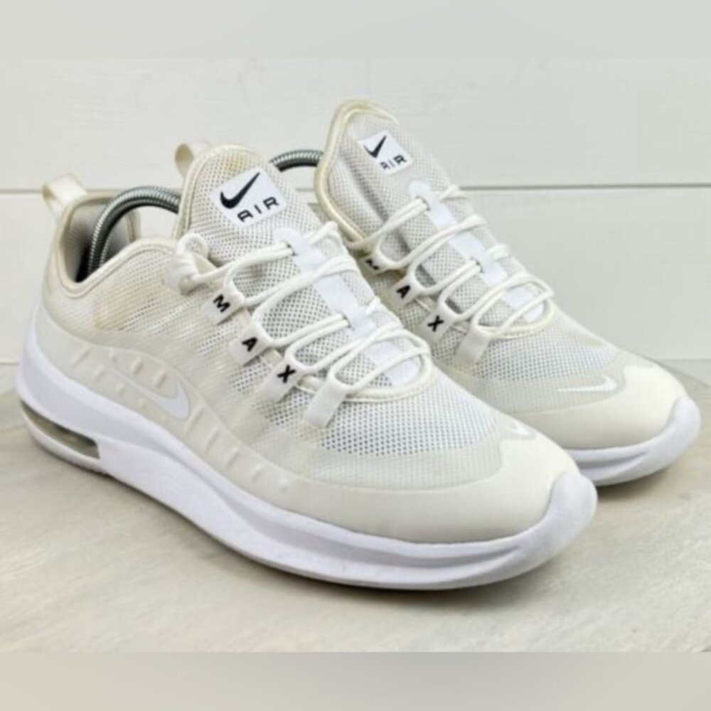 Nike Air Max Axis White Activewear Athletic Running Shoes Youth Size 6.5Y
